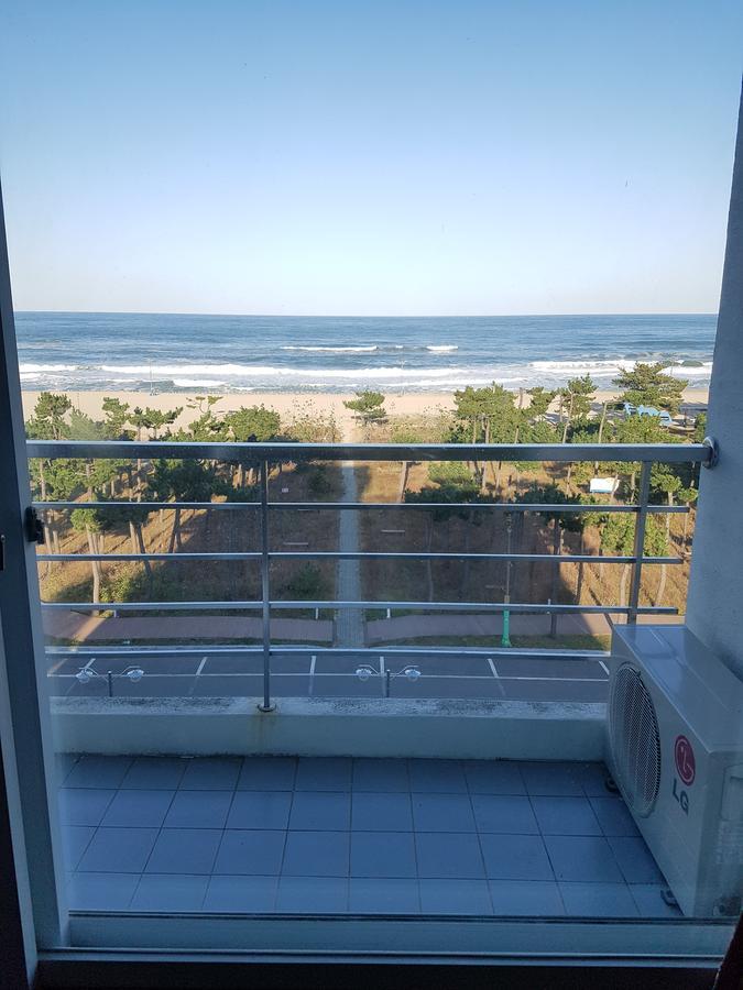Pine Beach Yangyang Exterior photo